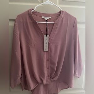 Olive + Oak size L blush blouse